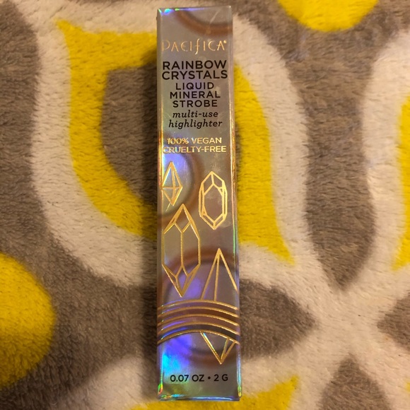 Make Up - Picture 2 of 3